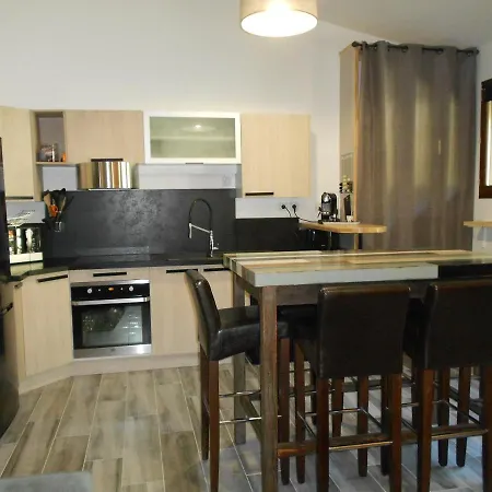Apartment Charmant T2 En Duplex Aravet113
